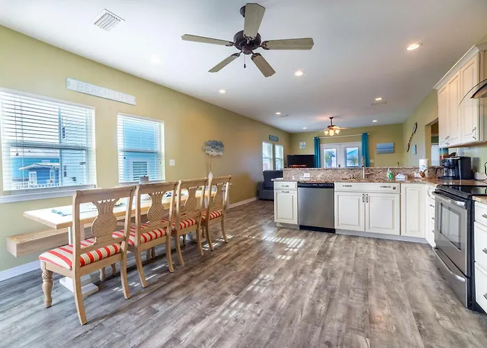 Pristine With Gulf View Covered Patio And Ac * Gulf Shores