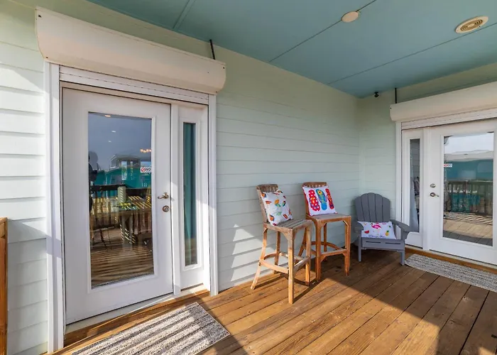 Pristine With Gulf View Covered Patio And Ac *
