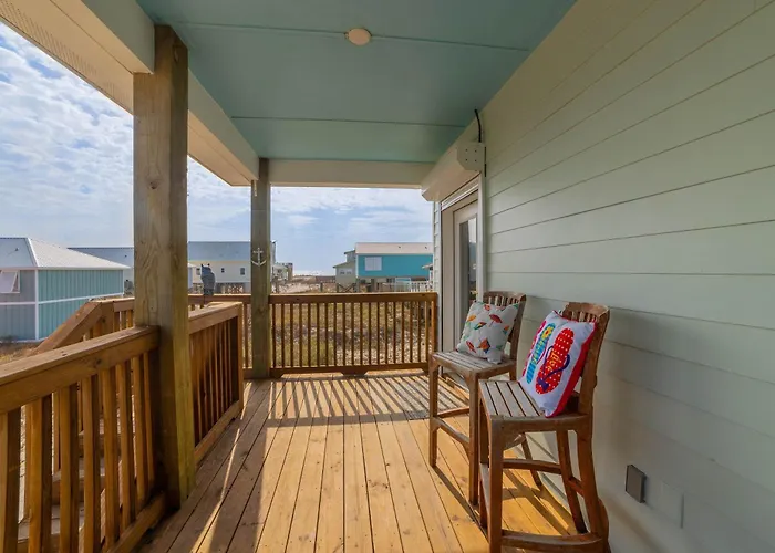 Holiday home Pristine With Gulf View Covered Patio And Ac