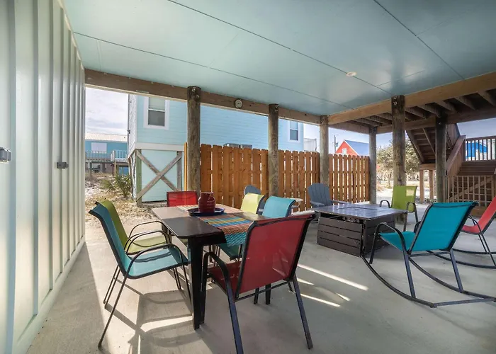 Pristine With Gulf View Covered Patio And Ac Holiday home *